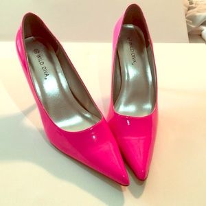 Pair of wild diva heels | hot pink | size 10
